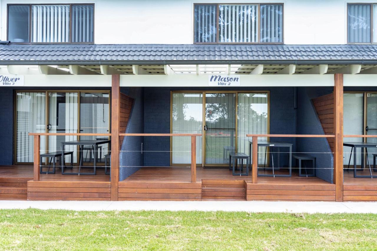 Husky 56 Beachfront Villa'S - Great Location On The Beach Huskisson Extérieur photo