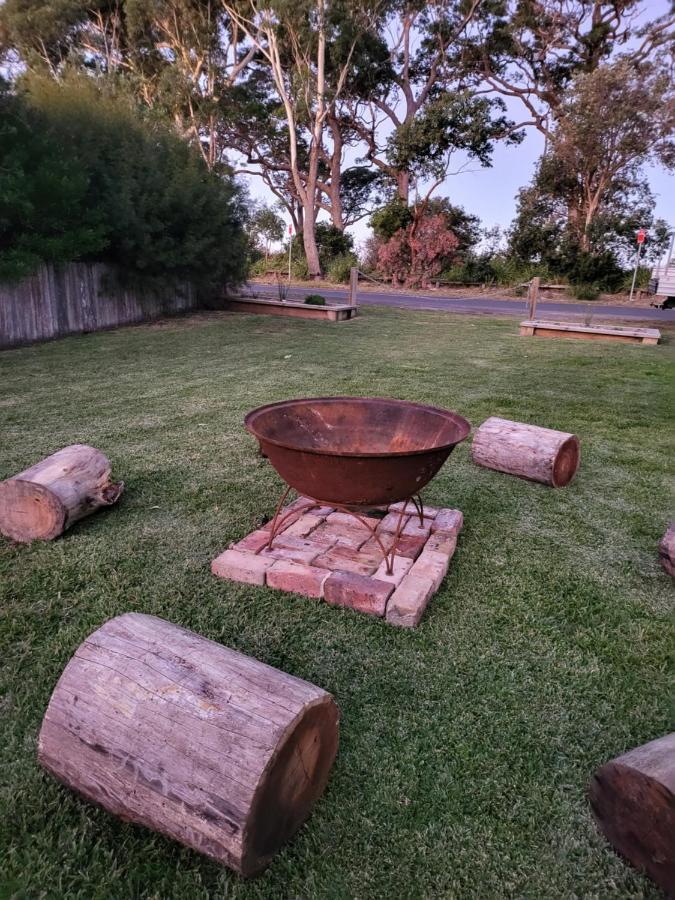 Husky 56 Beachfront Villa'S - Great Location On The Beach Huskisson Extérieur photo